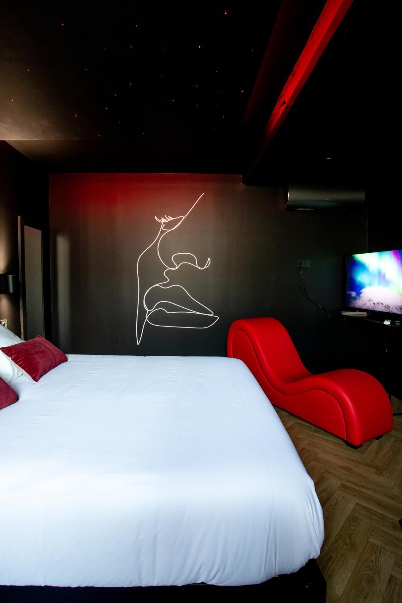 La Suite Spa & Cinema Saint-Lambert-du-Lattay Εξωτερικό φωτογραφία